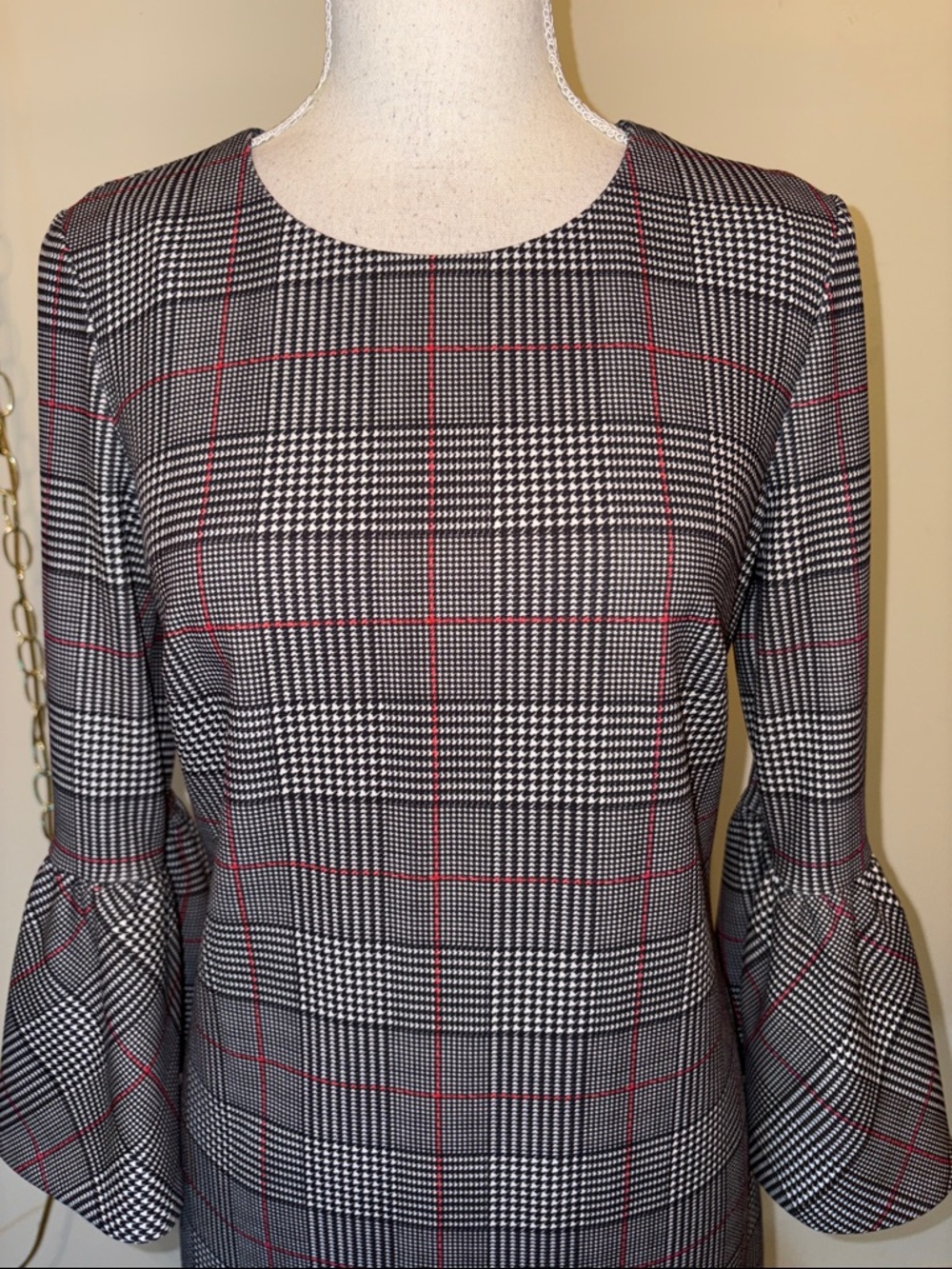 Calvin Klein plaid houndstooth round neck 3/4 length bell sleeve midi dress - Picture 4 of 9
